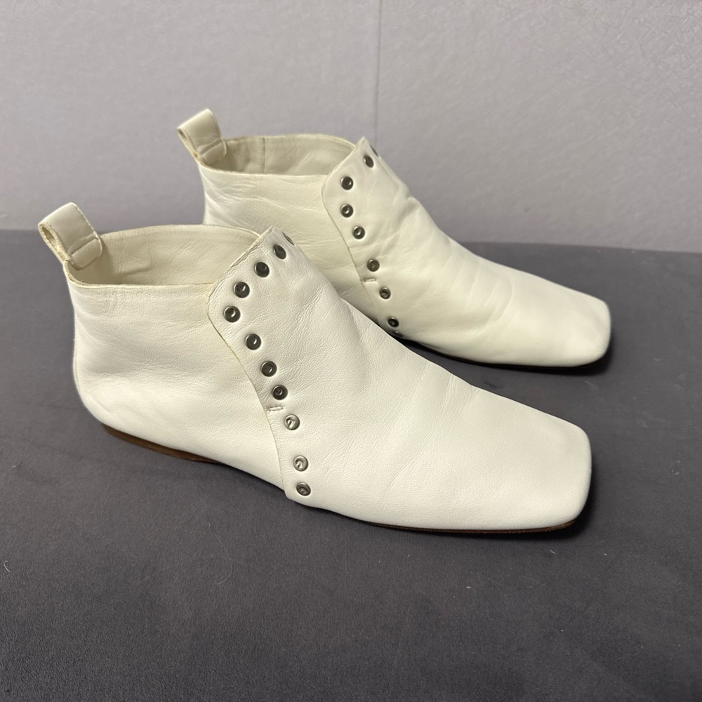 Pre Owned CELINE soft moccasin Slip-On Flats shoes WHITE  LEATHER. sz US 7